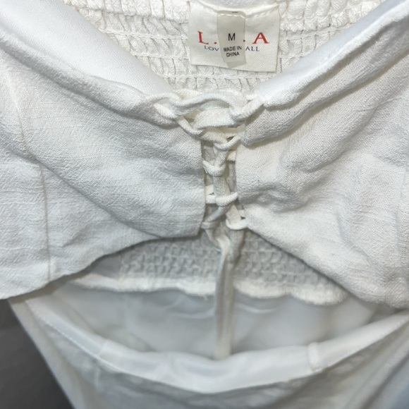 PO: Women’s White Dress. - Picture 7 of 9